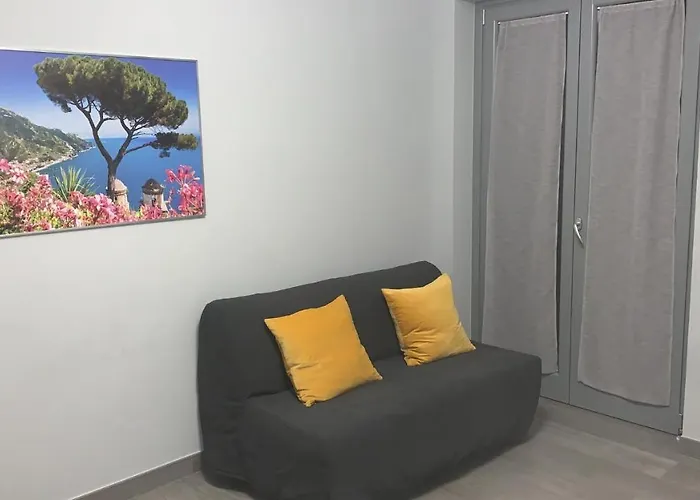 Aa Residence - Free Private Parking